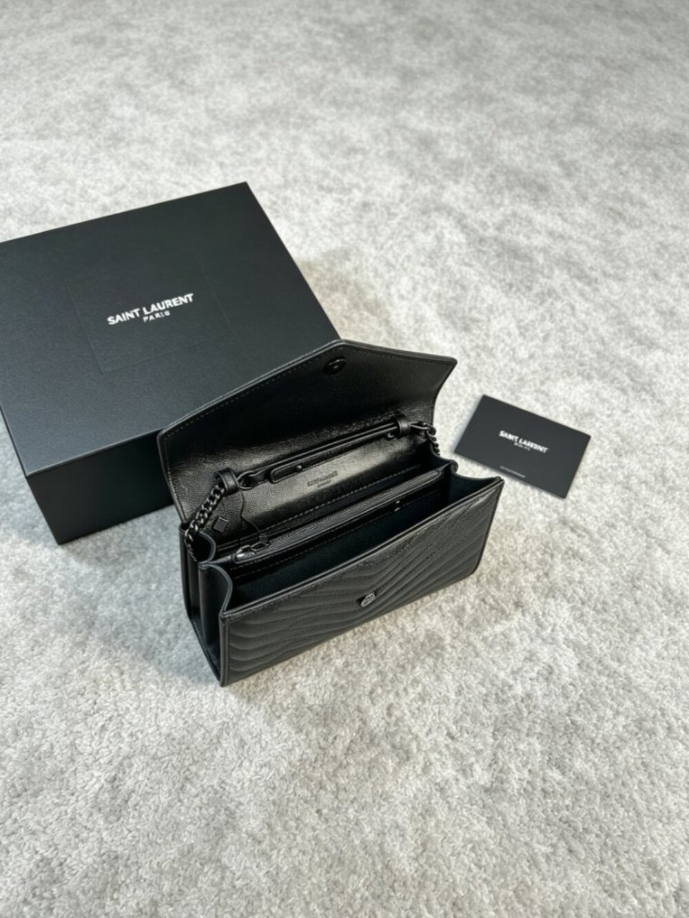 Saint Laurent Envelope Chain Walle Bag - Picture 4 of 5
